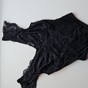 Entro Black Lace Cap Sleeve Ribbed Bodysuit M NWT